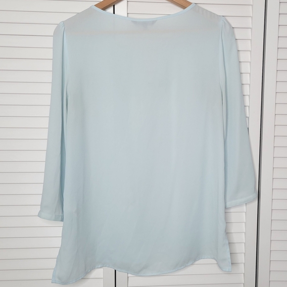 Express Pleated Baby Blue Crepe Blouse Women's size small - Picture 5 of 7